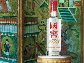 相比进入“后200亿时代”，泸州老窖的成长潜力更值得关注