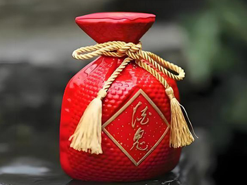 酒鬼酒“壮士断腕”，业绩“吃痛”