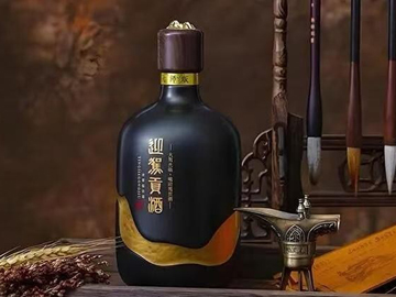 迎驾贡酒 | 业绩下滑 洞藏系显韧性